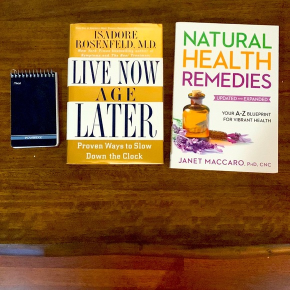 2 books and a little notebook for sale. - Picture 1 of 6